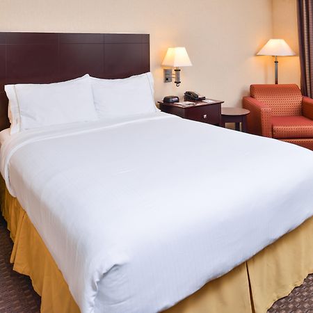 Holiday Inn Express Hotel & Suites Portland - Jantzen Beach By Ihg Екстер'єр фото