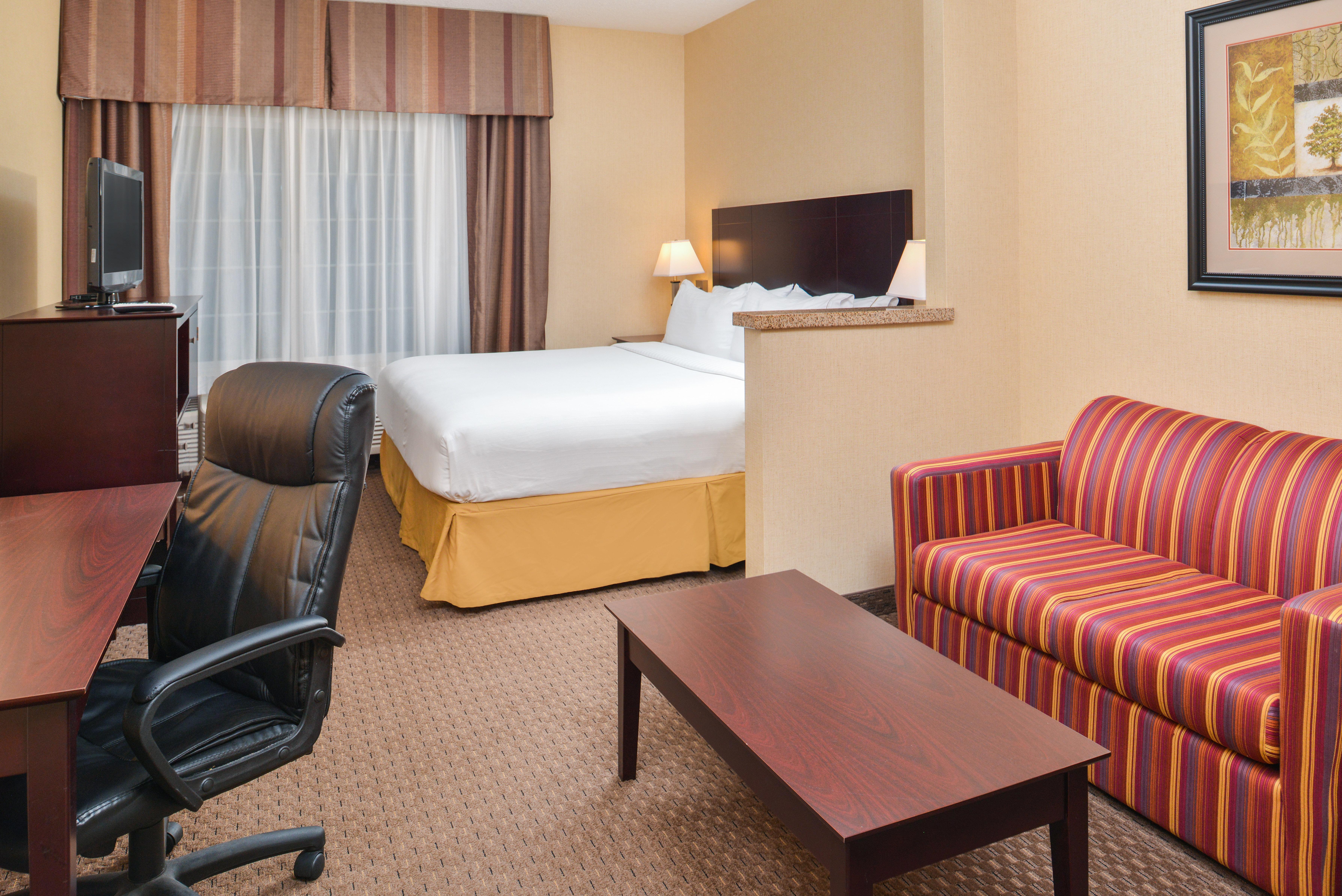 Holiday Inn Express Hotel & Suites Portland - Jantzen Beach, An Ihg Hotel Екстер'єр фото