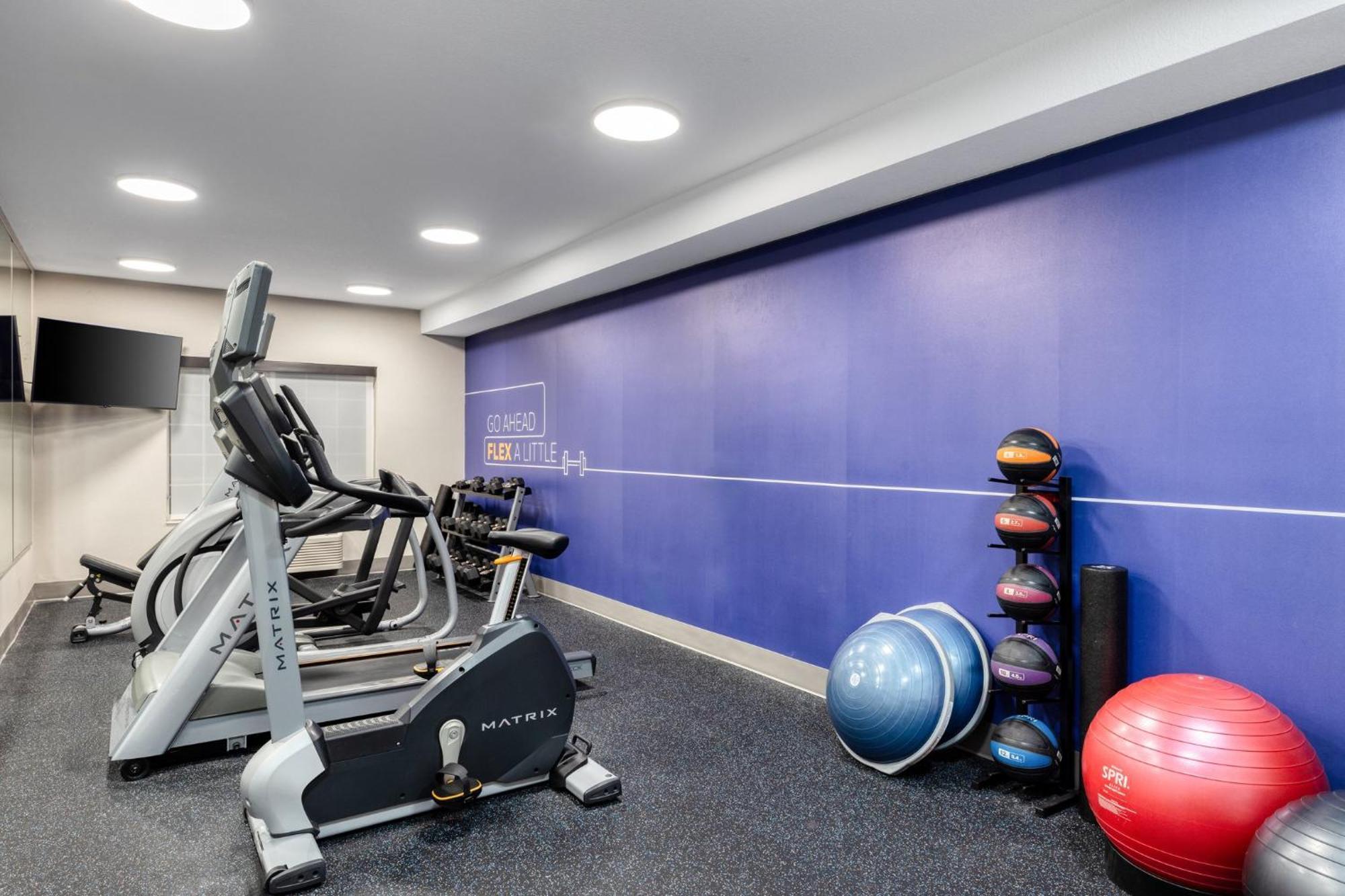 Holiday Inn Express Hotel & Suites Portland - Jantzen Beach By Ihg Екстер'єр фото