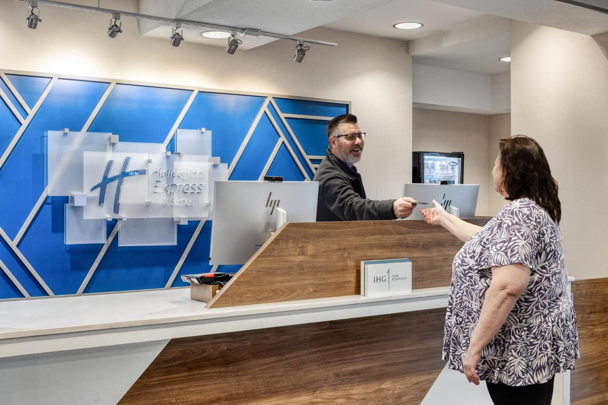 Holiday Inn Express Hotel & Suites Portland - Jantzen Beach By Ihg Екстер'єр фото