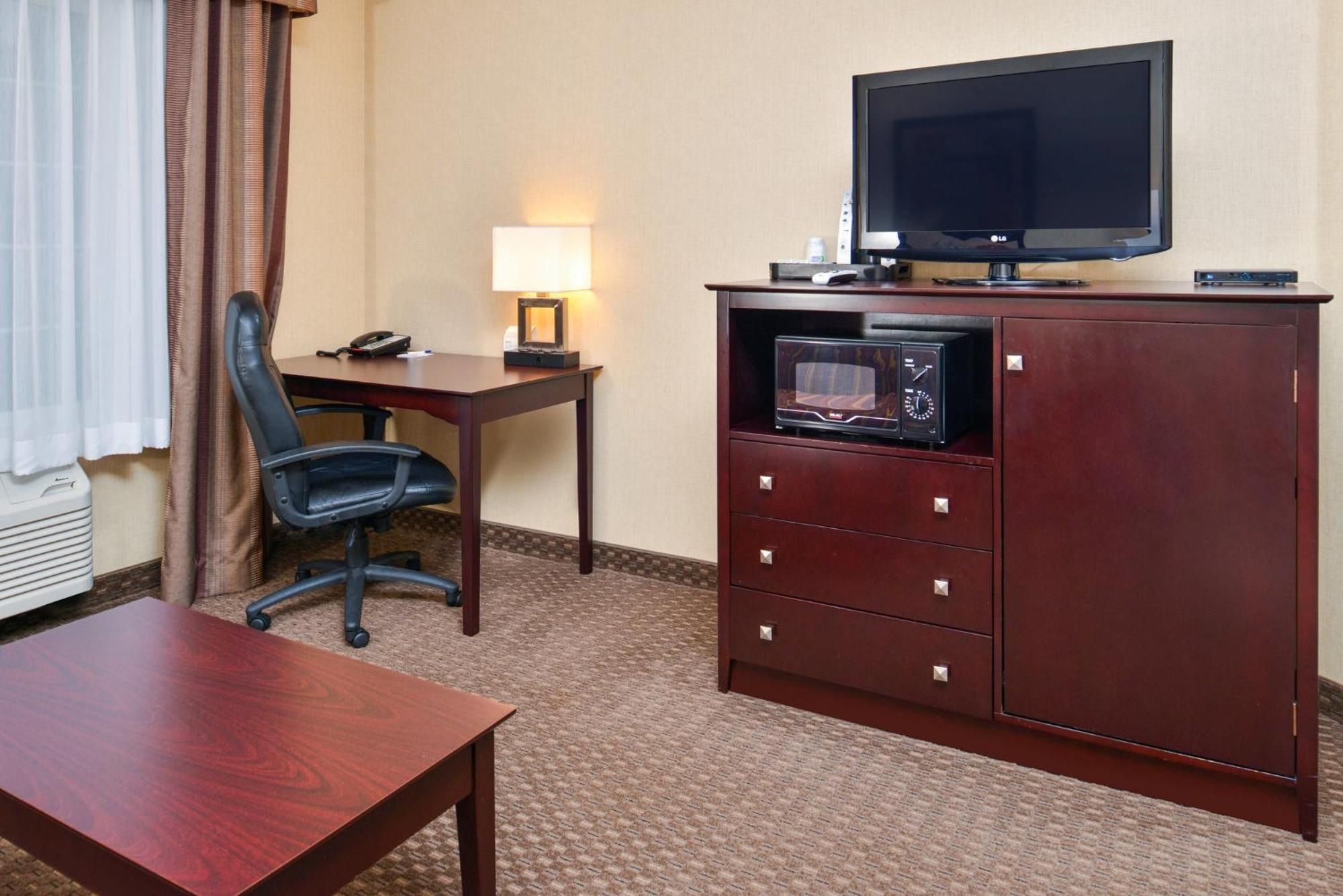 Holiday Inn Express Hotel & Suites Portland - Jantzen Beach By Ihg Екстер'єр фото