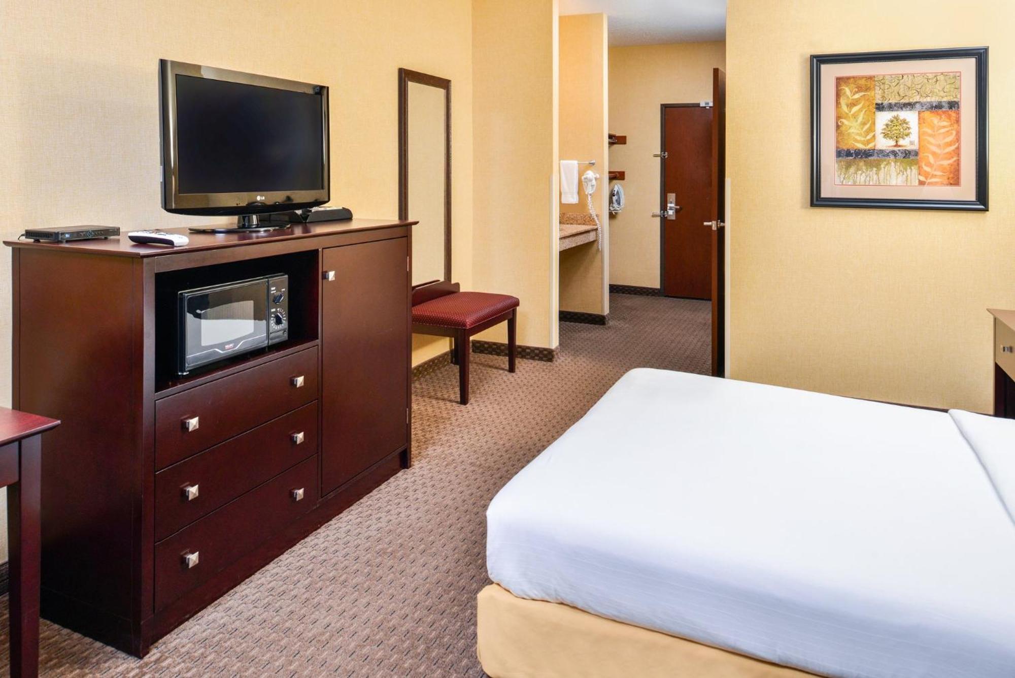 Holiday Inn Express Hotel & Suites Portland - Jantzen Beach By Ihg Екстер'єр фото