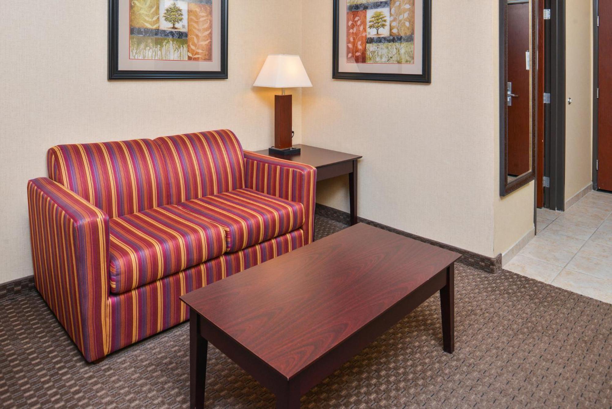 Holiday Inn Express Hotel & Suites Portland - Jantzen Beach By Ihg Екстер'єр фото